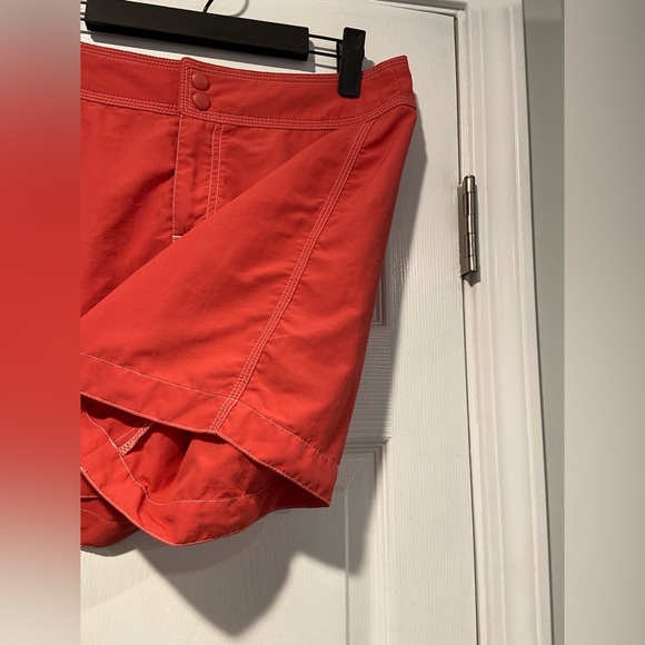 L.L. Bean Size 6 Pink Coral Contrast Stitch Nylon Hiking Outdoor Shorts - Picture 3 of 9